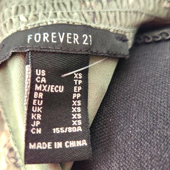 Floral Print Ruffled Mini Dress - Picture 7 of 7